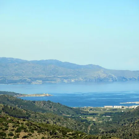 Residencial Cap De Grifeu * Llanca